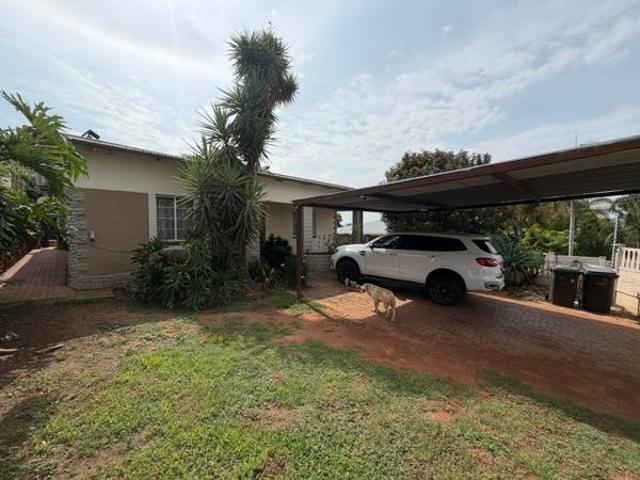 House for rent in Waterkloof, Gauteng