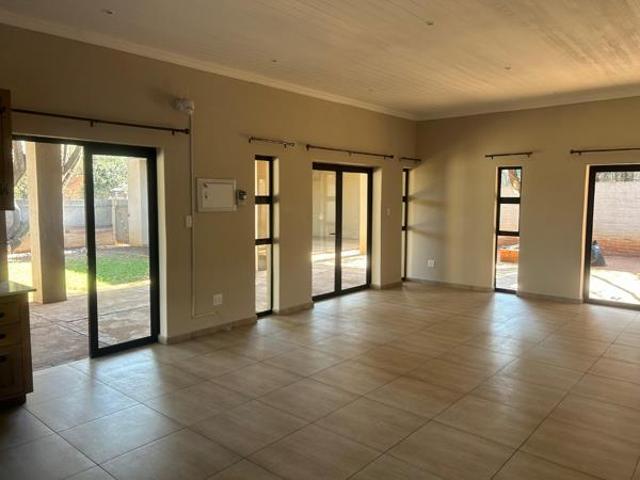 House for rent in Waterkloof, Gauteng