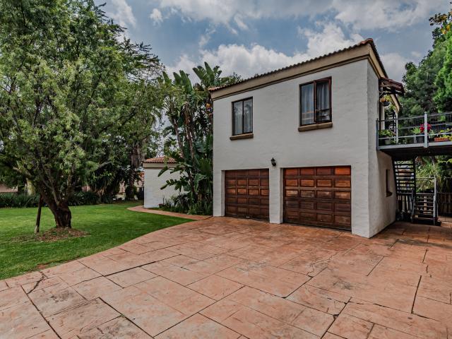 House for sale in Waterkloof, Gauteng