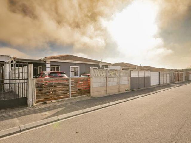 House for sale in Cape Town, Western Cape