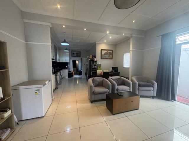House for sale in Cape Town, Western Cape