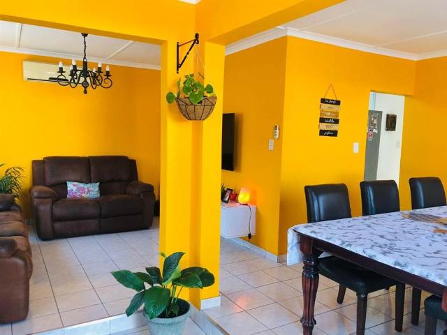 House for sale in Seaview, Kwazulu-natal