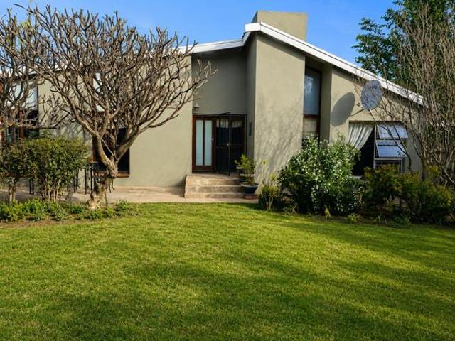 House for sale in Bergsig, Durbanville