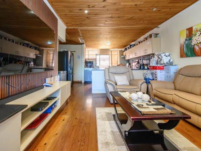 House for sale in Port Elizabeth, Eastern Cape