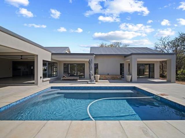 House for sale in Hoedspruit, Maruleng Local Municipality