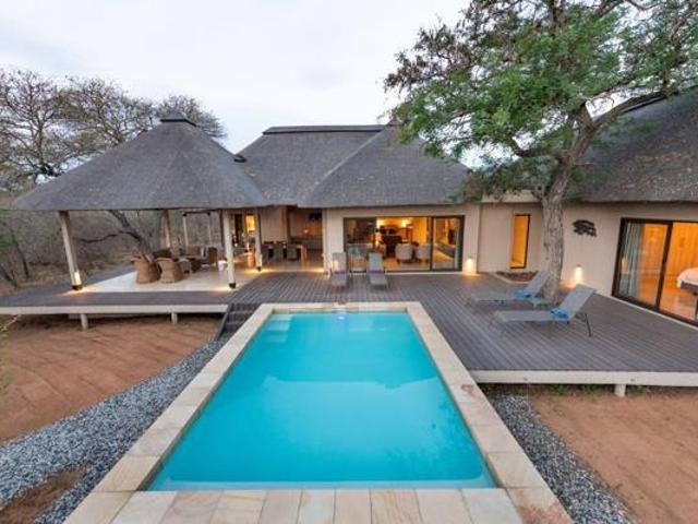House for sale in Hoedspruit, Maruleng Local Municipality
