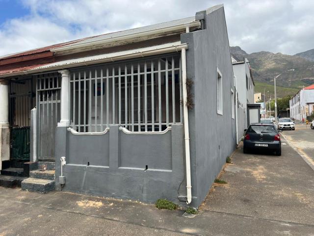 House for sale in Cape Town, Western Cape