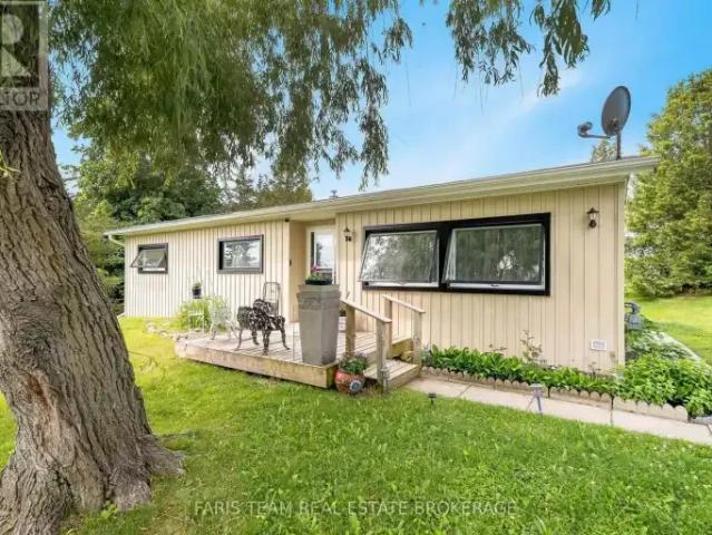 House for rent in Sandy Cove Acres, Innisfil