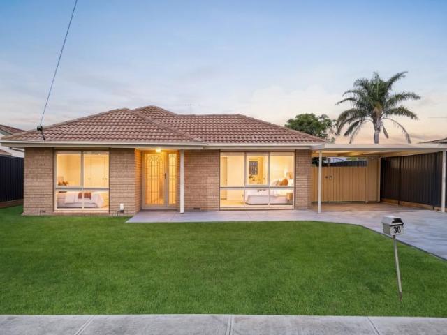 House for sale in Kealba, Melbourne