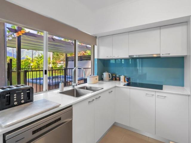 House for sale in Boulevard North, Kewarra Beach