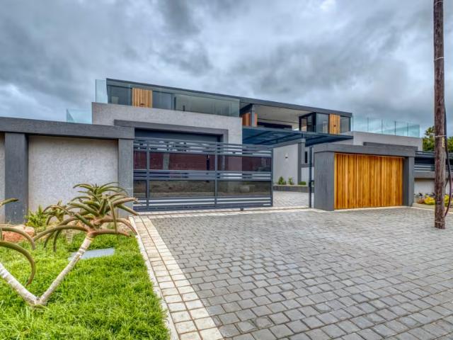 House for sale in La Lucia, Umhlanga Rocks