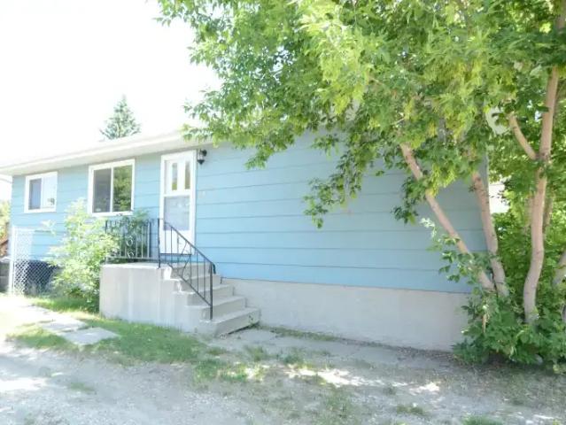 House for rent in Lacombe, Alberta