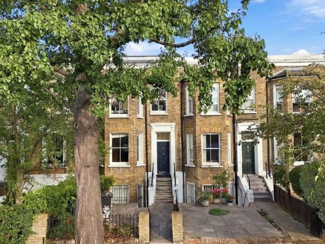 House for sale in Cat Hill, England