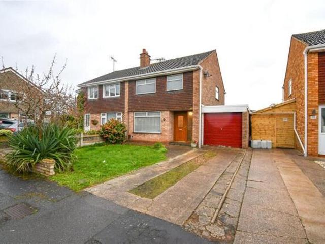 House for sale in Rossmore, Cheshire