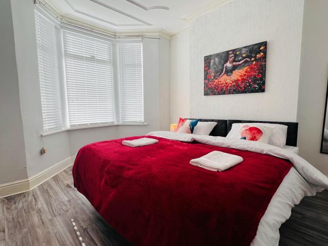 House for rent in Calderstones