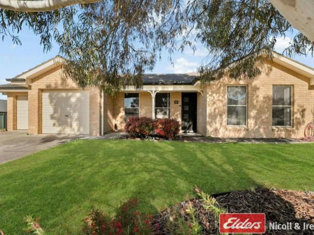 House for sale in Llanarth, Bathurst