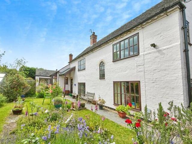 House for sale in Caldermill, East Midlands