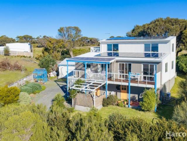 House for sale in Bellbuoy Beach, Low Head