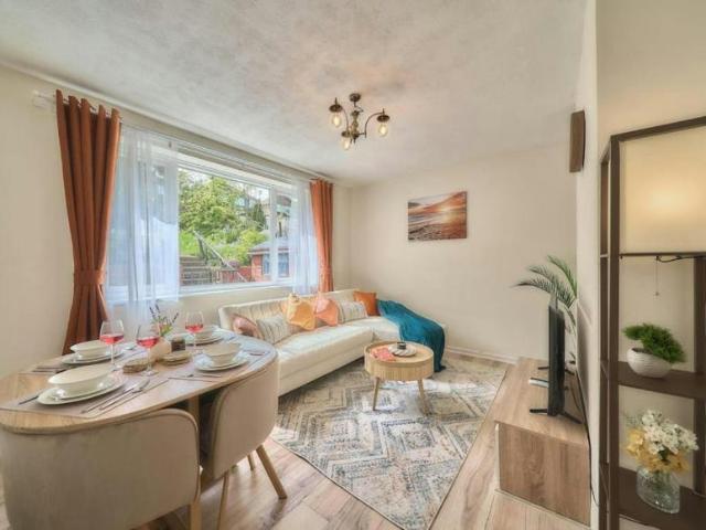 House for rent in Spring Park, Luton