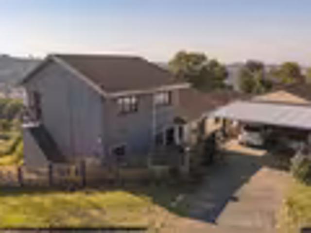 House for sale in Queensburgh, Kwazulu-natal