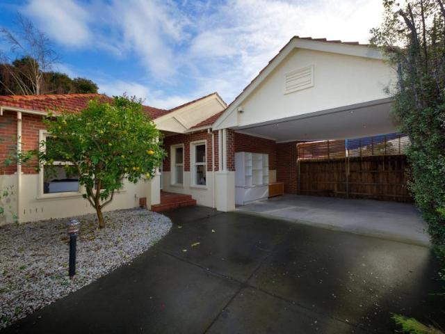 House for rent in McKinnon, Melbourne