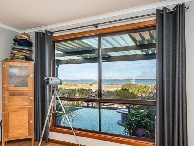 House for sale in Coorong, Meningie