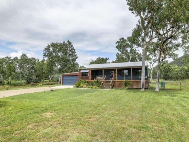 House for sale in Midge Point, Mackay Regional
