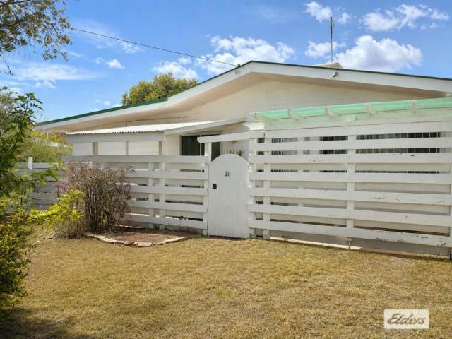 House for sale in Miles