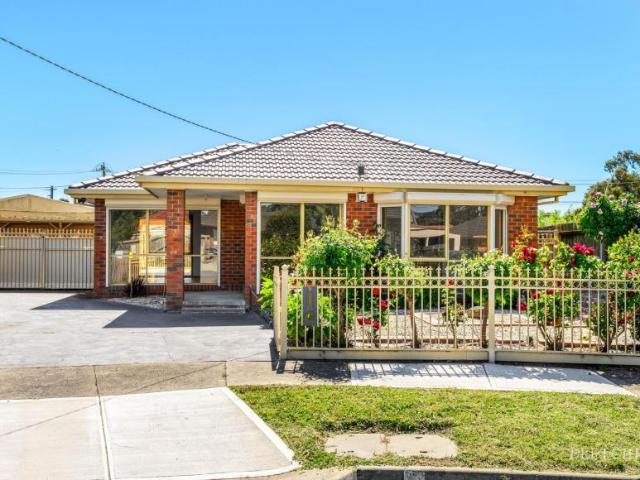 House for sale in Mill Park, Melbourne