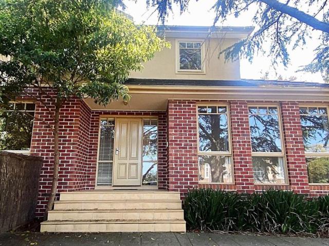 House for rent in Mont Albert North, Melbourne
