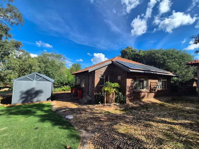 House for sale in Mookgopong Local Municipality, Waterberg District Municipality