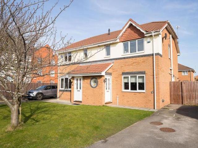House for sale in Moreton