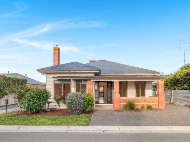 House for sale in Mount Clear, Ballarat