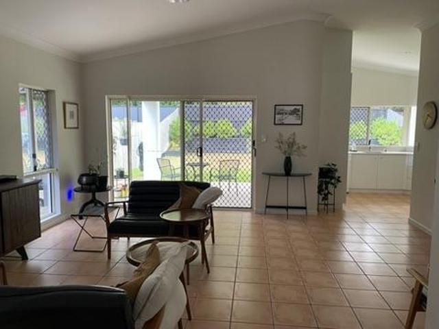 House for sale in Mount Sheridan, Cairns Regional