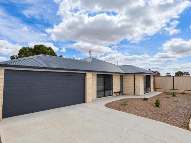 House for sale in Narrogin, Shire Of Narrogin