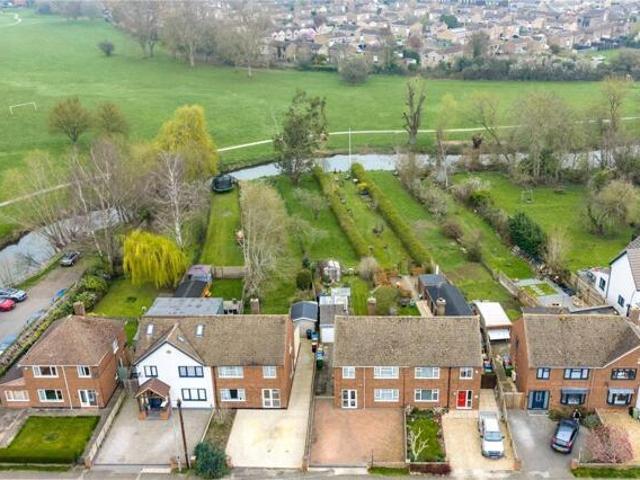 House for sale in Green Park, Milton Keynes