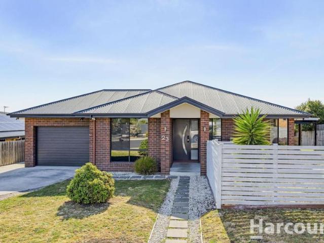 House for sale in Oakdowns, Hobart
