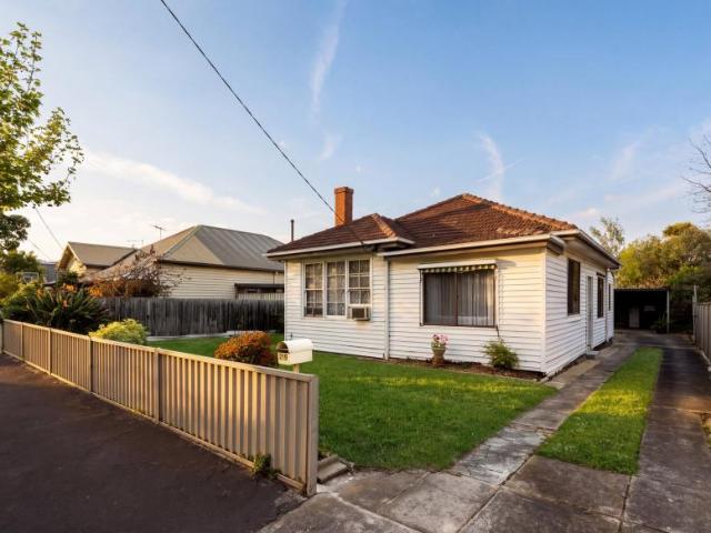 House for sale in Oakleigh, Melbourne