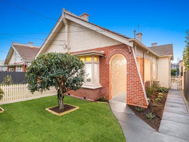 House for sale in Oakleigh, Melbourne