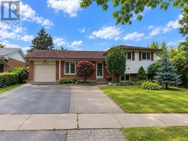 House for rent in Bronte Station, Oakville