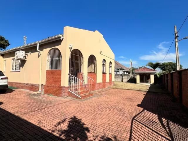 House for sale in Simons Town, Western Cape