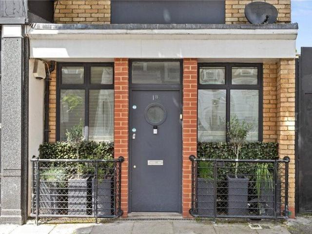 House for sale in Cat Hill, England