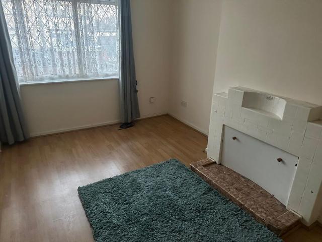 House for rent in Woodway Park, West Midlands