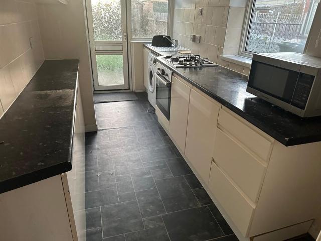House for rent in Woodway Park, West Midlands
