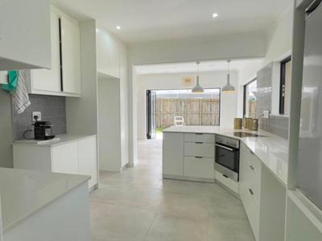 House for sale in Hout Bay, Western Cape