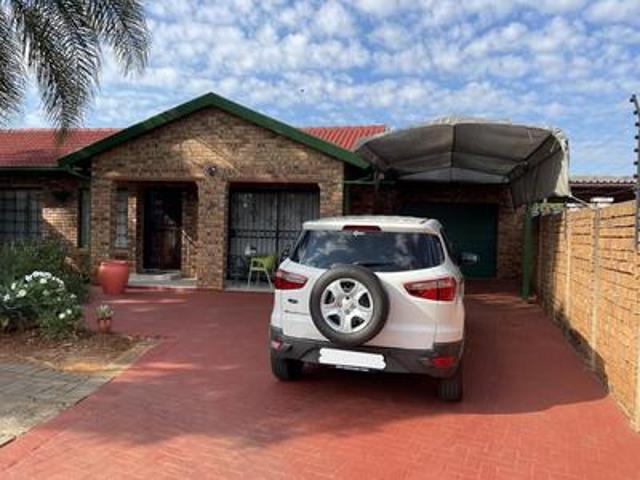House for sale in Akasia, Gauteng