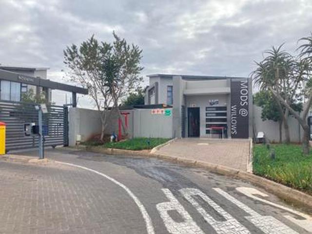 Townhouse for sale in Waterkloof, Gauteng