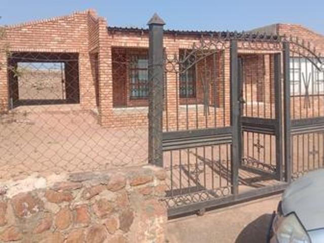 House for sale in Hartbeespoort Dam Nature Reserve, North West