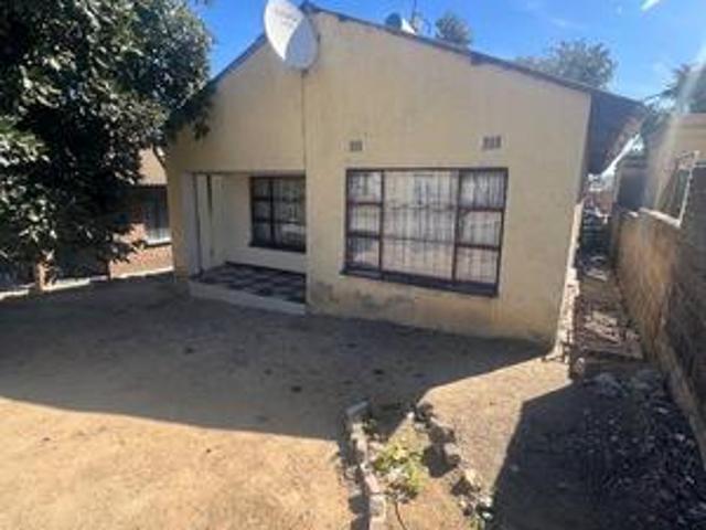 House for sale in Tembisa