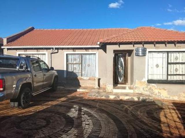 House for sale in Kagiso, Gauteng